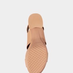 Aerosoles Women's Sandal In Nude -Adidas store Camera 445 AV5 841ca7d0 d526 455f bbf3 21eae8db3e00 1600x