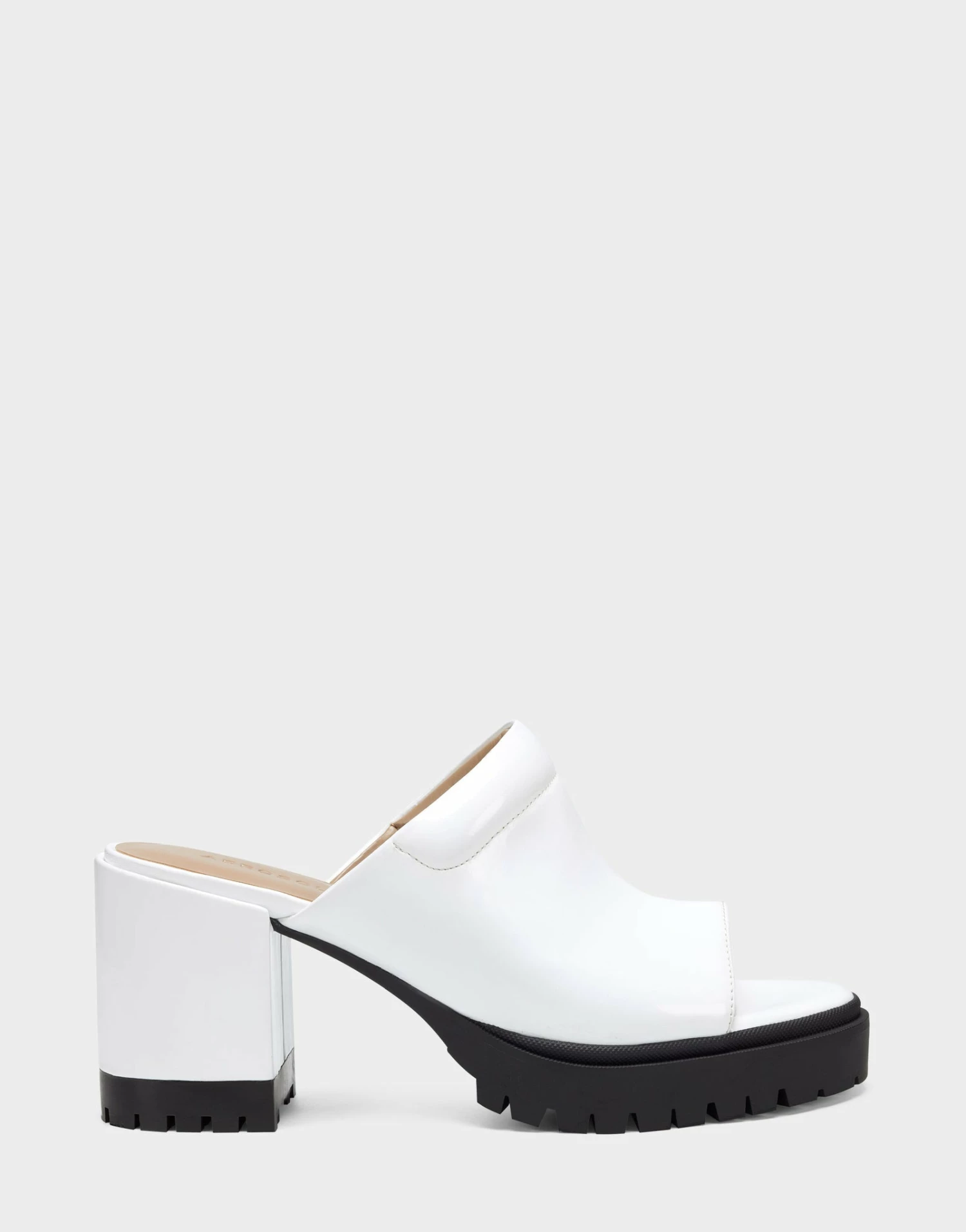 Aerosoles Women's Sandal In White