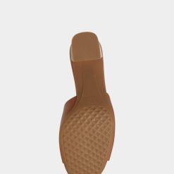 Aerosoles Women's Sandal In Tan -Adidas store Entree 292 AV5 1600x