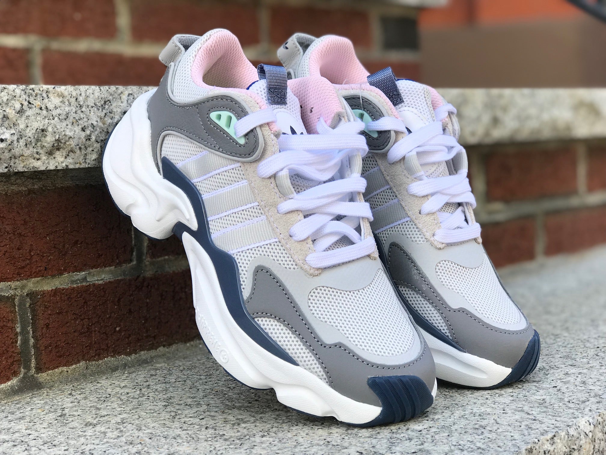 Adidas Womens Magmur Runner EE5045 Grey Raw Steel Adidas Womens Magmur Runner EE5045 Grey Raw Steel -Adidas store IMG 3967