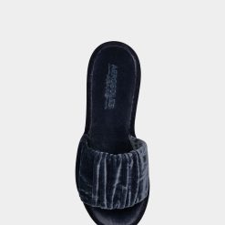 Aerosoles Women's Sandal In Navy 2 Aerosoles Women's Sandal In Navy -Adidas store Jamaica 766 AV4 1600x