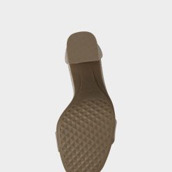 Aerosoles Women's Sandal In Pink 3 Aerosoles Women's Sandal In Pink -Adidas store Landon 686 AV5 1600x