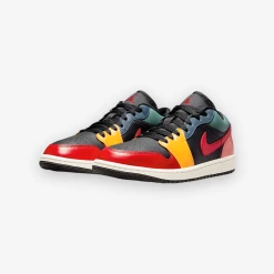 Women's Air Jordan 1 Low SE Black Fire Red Taxi DN3739-060