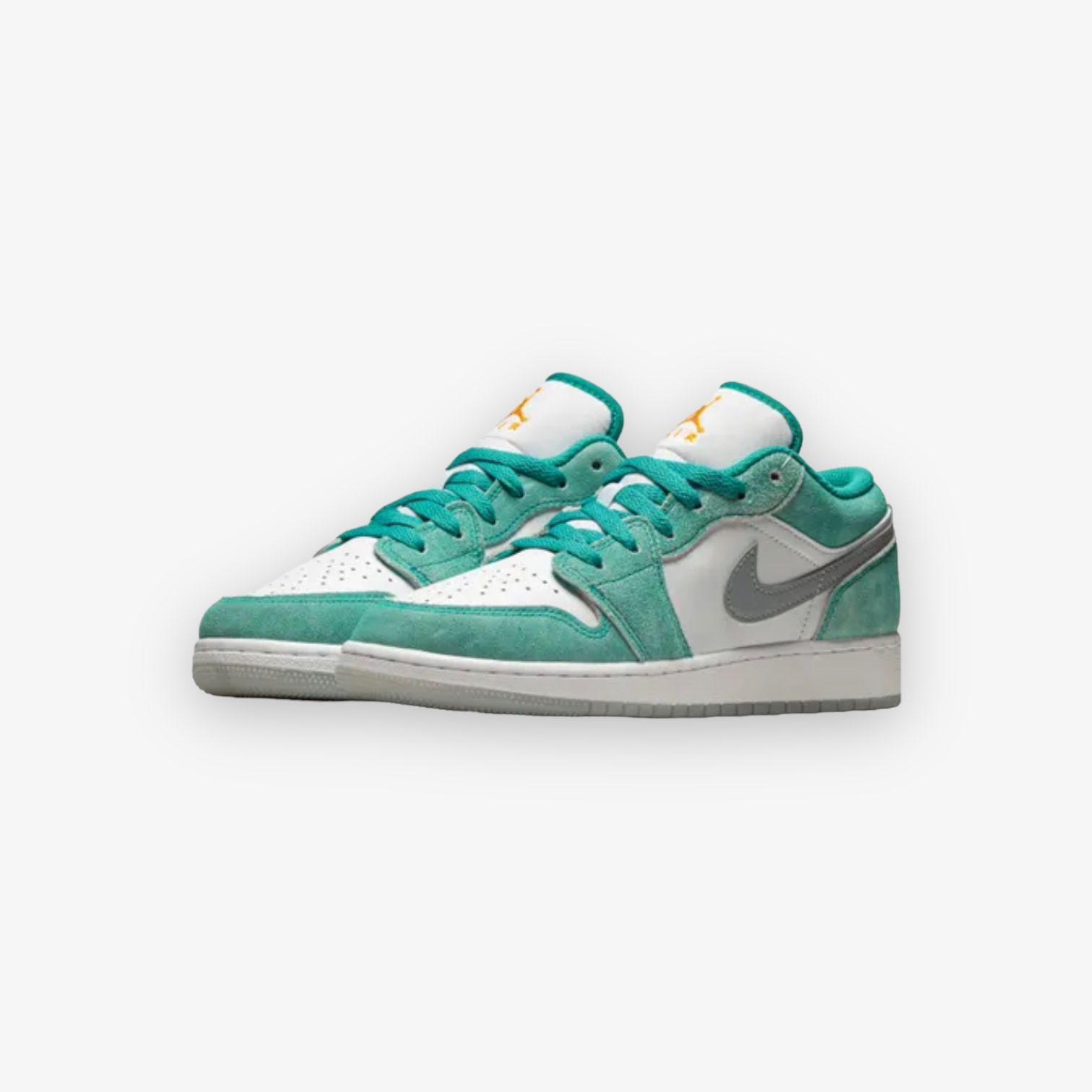 Air Jordan 1 Low SE (GS) New Emerald Taxi White DO8244-301 Air Jordan 1 Low SE (GS) New Emerald Taxi White DO8244-301 -Adidas store PhotoRoom 005 20221026 164418